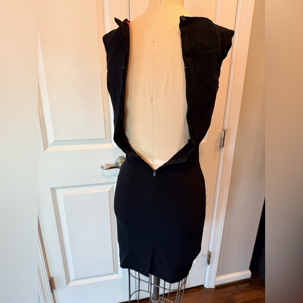 Black Bodycon Mini Dress Size 4 Sleeveless Little Black Dress - Picture 3 of 9